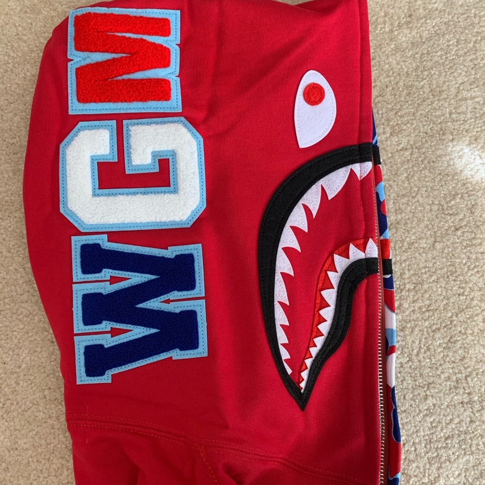 Bape A Bathing Ape Paris Shark Hoodie - Picture 8 of 8